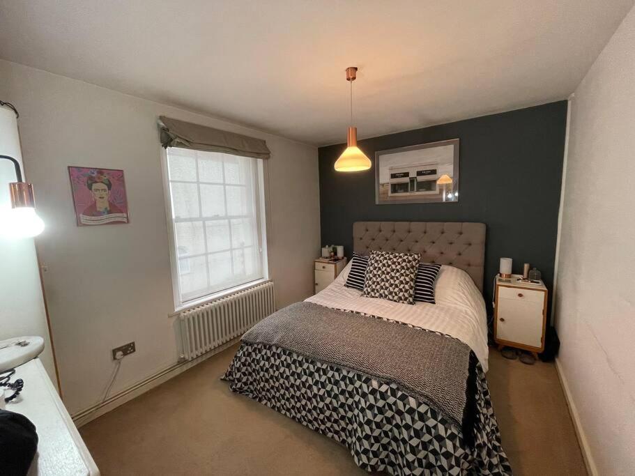 Gorgeous 2 Bedroom Apartment Edge Of Cabot Circus บริสตอล ภายนอก รูปภาพ